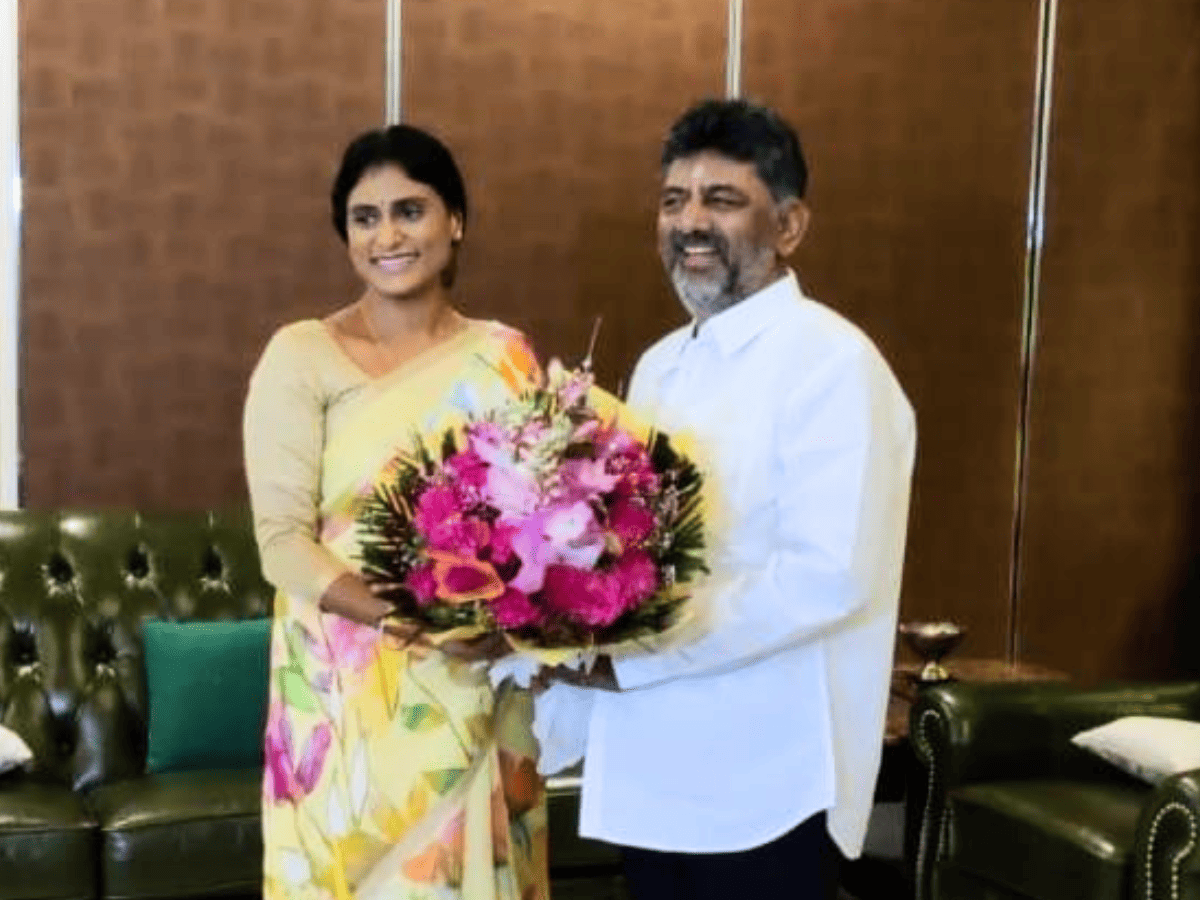 YSR Telangana chief Sharmila meets Karnataka dyCM Shivakumar