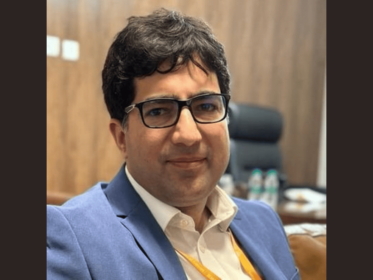 IAS Officer Shah Faesal