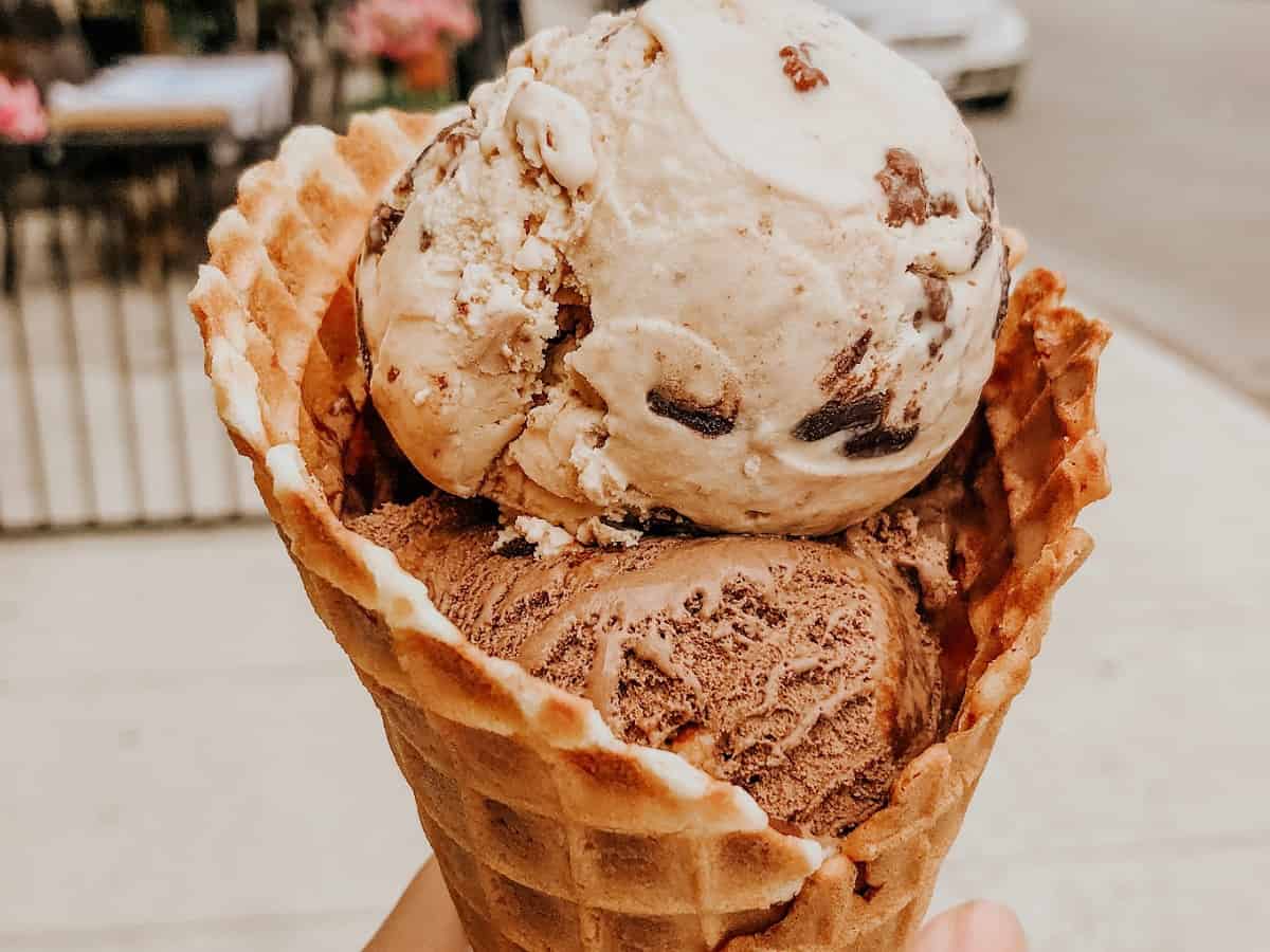 382 fall sick after eating ice cream in Egypt