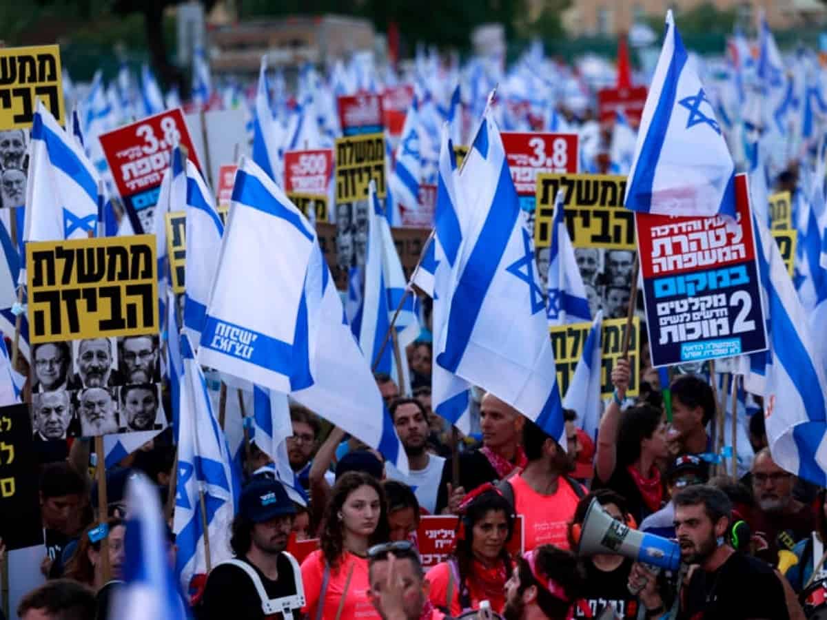 Thousands of Israelis rally against govt's state budget