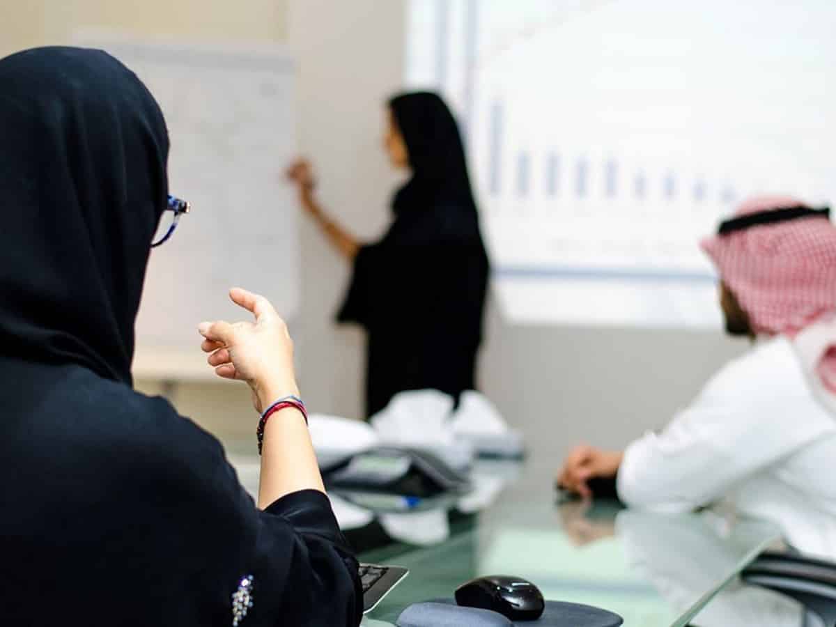Saudi Arabia: Over 45% of employees worked more than 40 hours a week in 2023