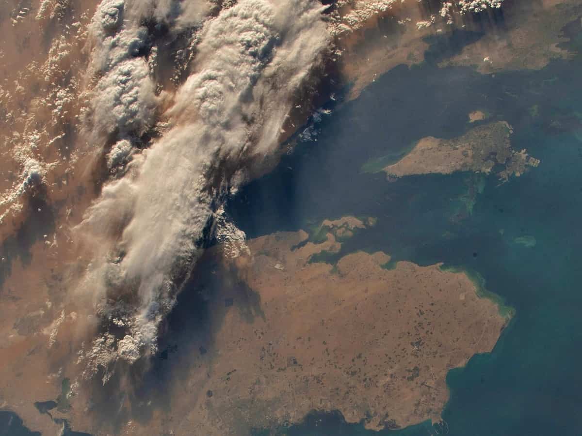 UAE astronaut shares image of Qatar, Bahrain from 400 km away