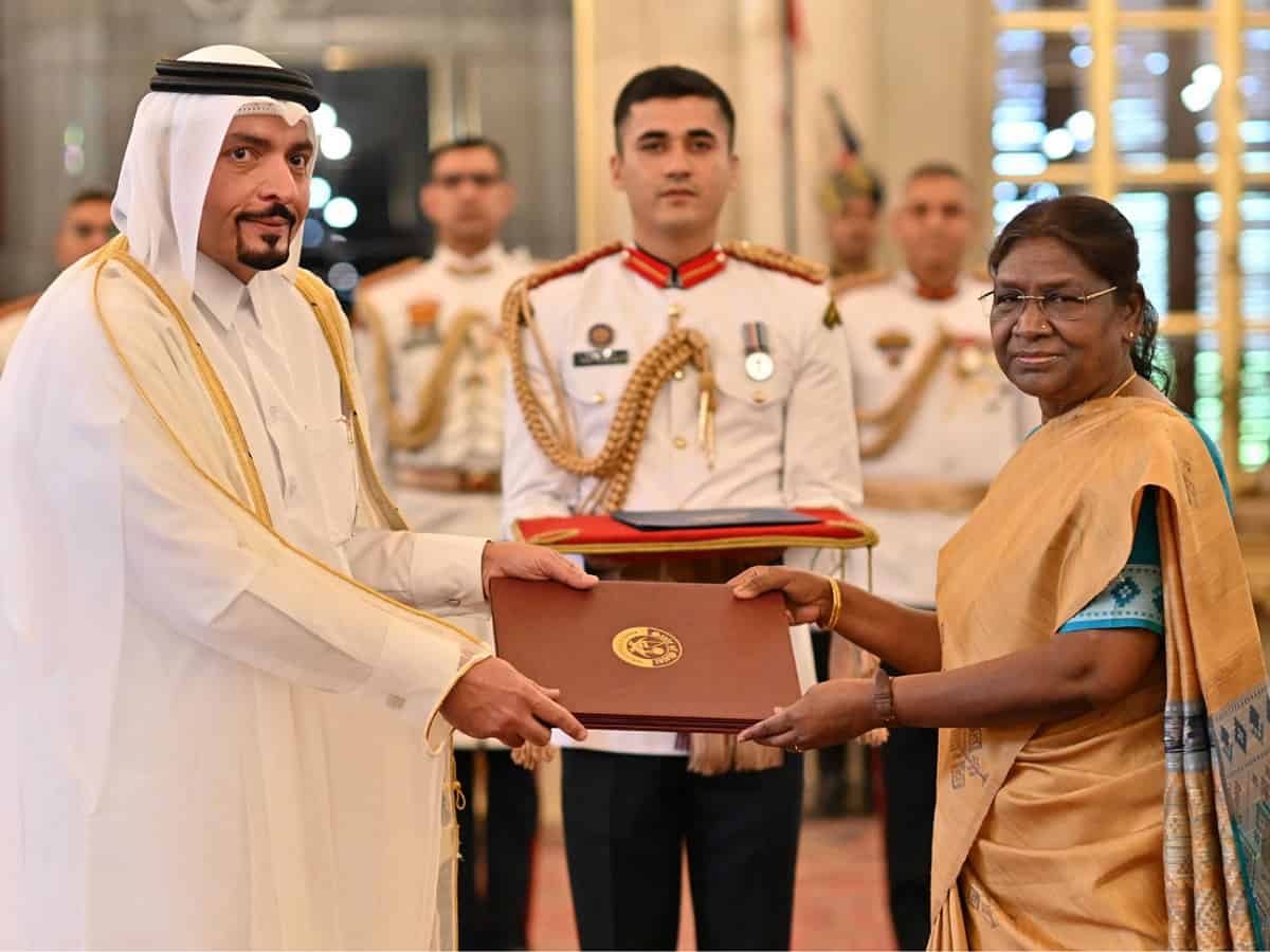 Qatar envoy to India presents credentials to Droupadi Murmu