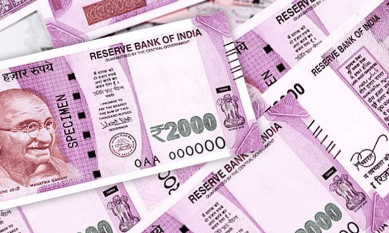 RBI says Rs 2000 notes totalling Rs 9760 crore still with public