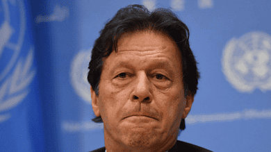 Imran Khan lashes out at PML-N-led govt for trashing rule of law and destroying economy