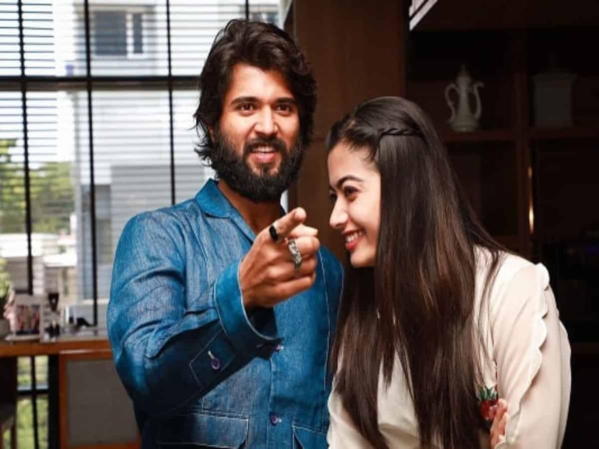 Viral: Rashmika, Vijay on a coffee at Banjara Hills Cafe