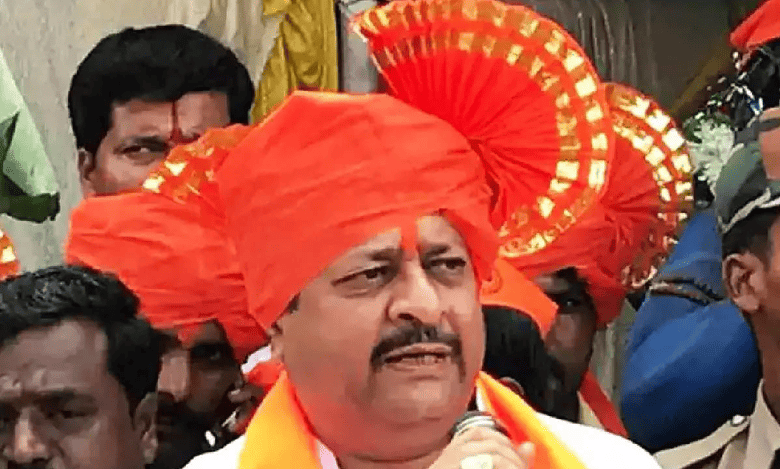 Karnataka CM shared dais with person having ISIS links, alleges BJP