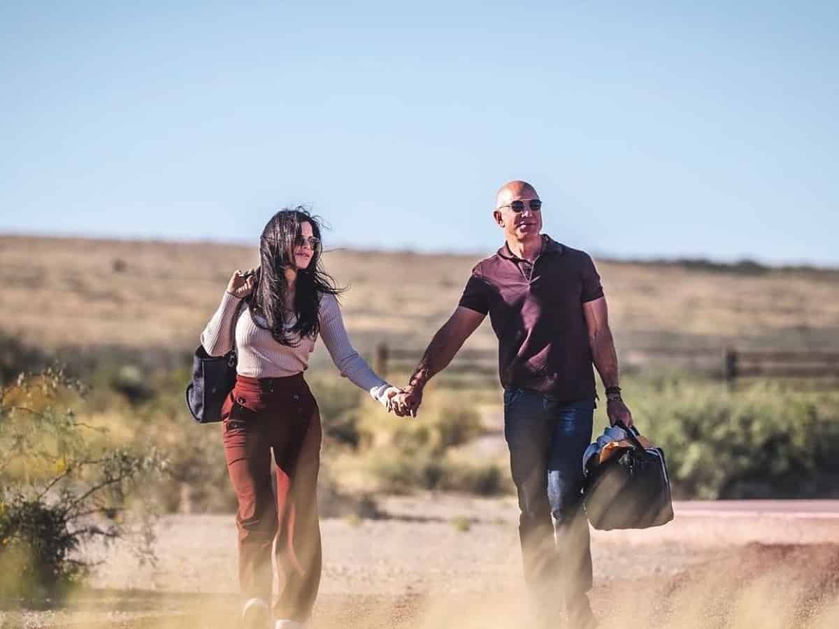 Jeff Bezos engaged to girlfriend Lauren Sanchez: Report