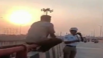 Hyderbad: Man attempts to jump off LB Nagar flyover; saved by cop