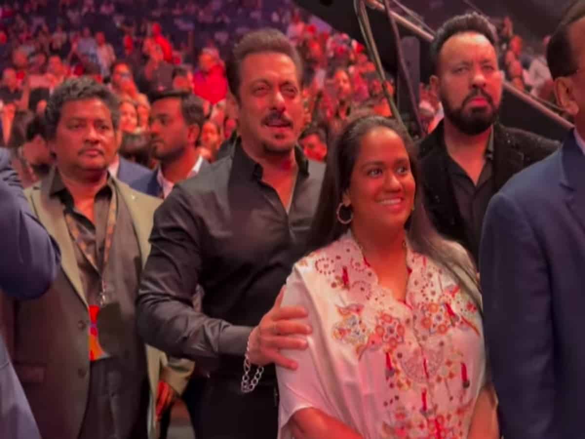 Watch: Salman, sister Arpita groove to 'Sauda Khara Khara' at IIFA Rocks 2023