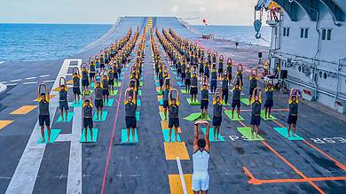 IDY: Navy personnel at yoga session