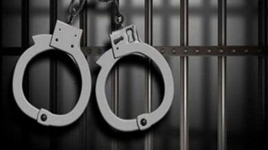 Man held for car theft outside Ameerpet wine shop