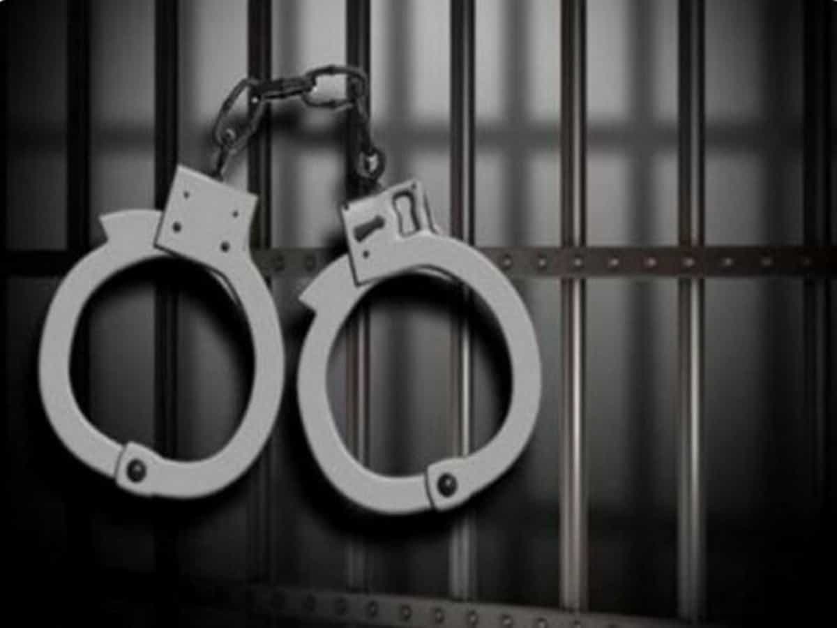 Man held for car theft outside Ameerpet wine shop