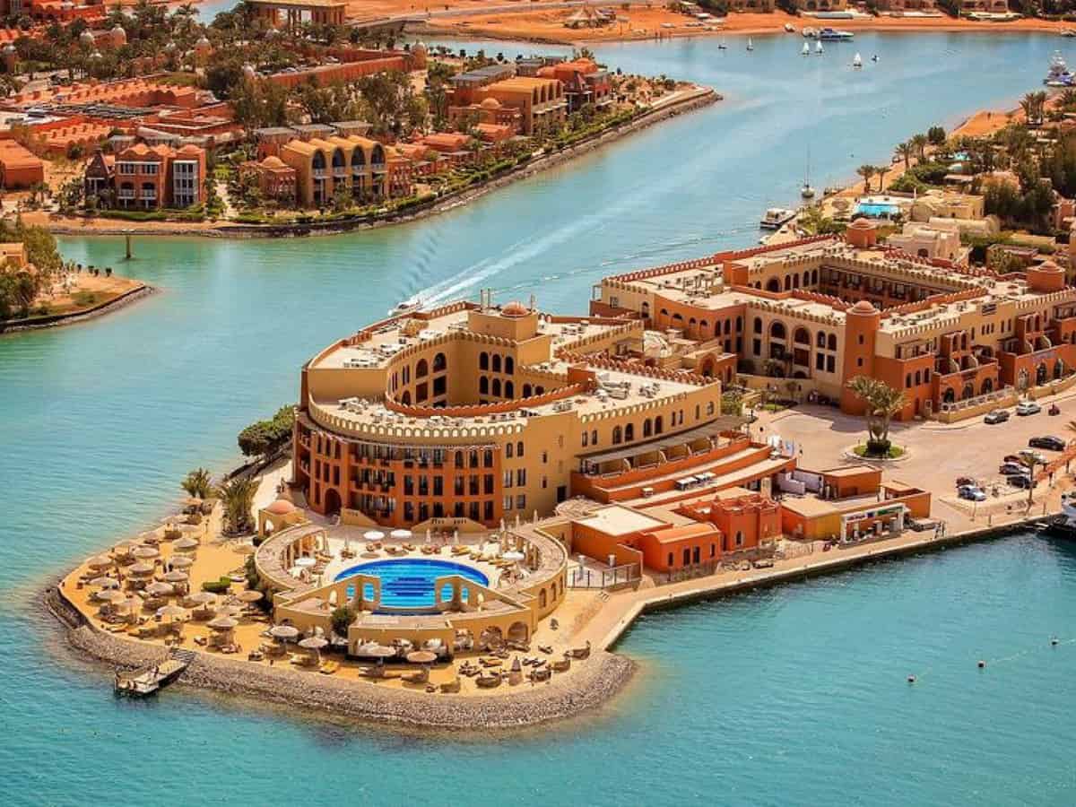 Russian tourist killed in shark attack in Egypt's Red Sea resort
