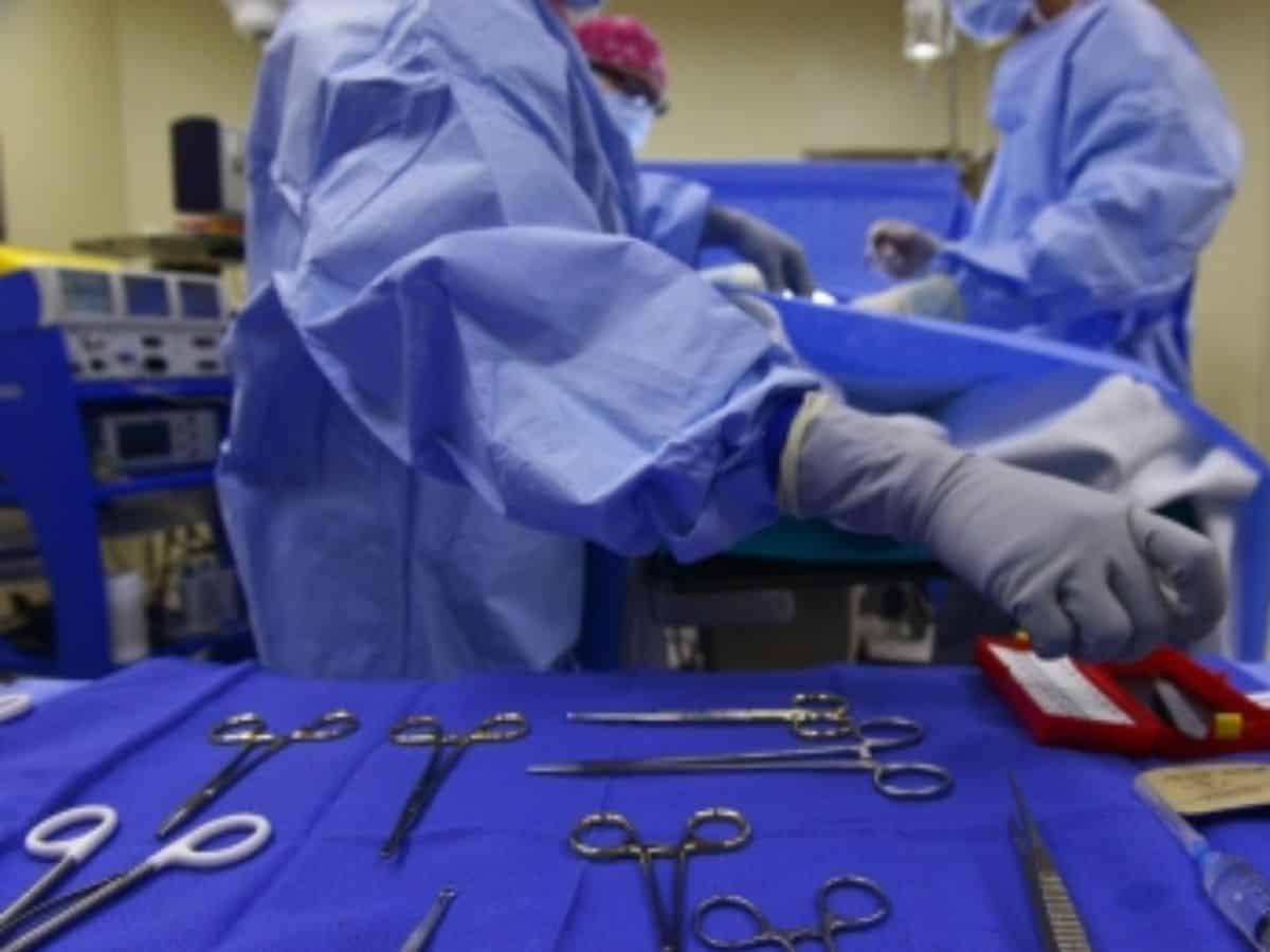 Docs in Jaipur hospital leave scissors inside body after surgery, patient dead