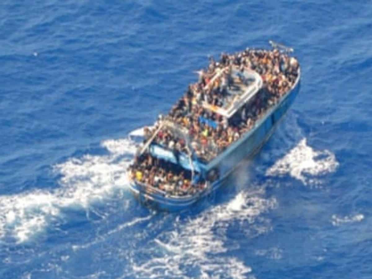 350 Pakistanis were migrant on boat that sank off Greece