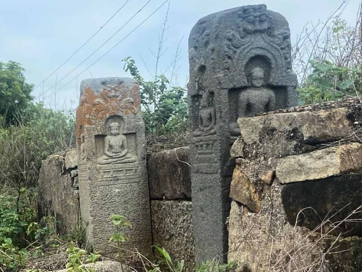 Telangana: 1000-year-old pillars with Jain sculptures found in Moinabad