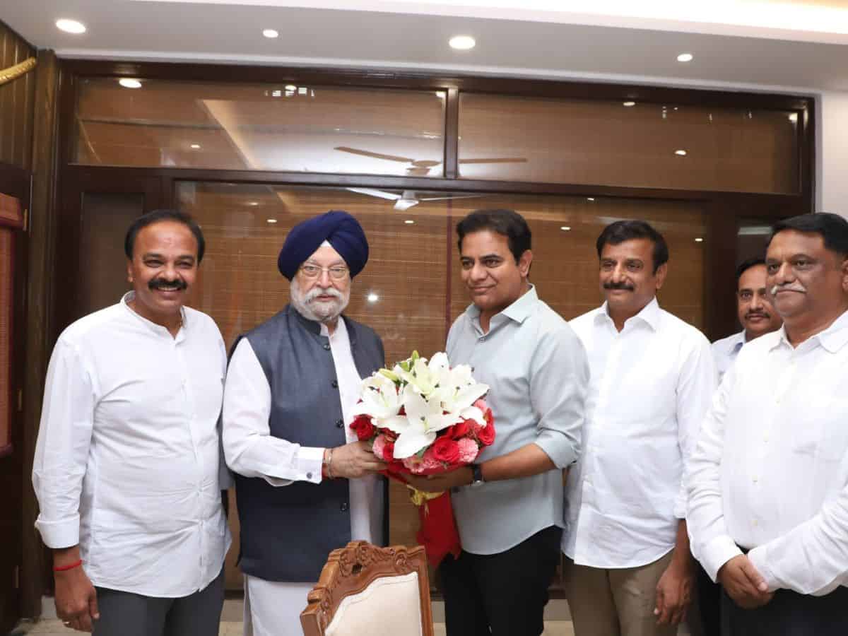 KTR with Union Minister Hardeep