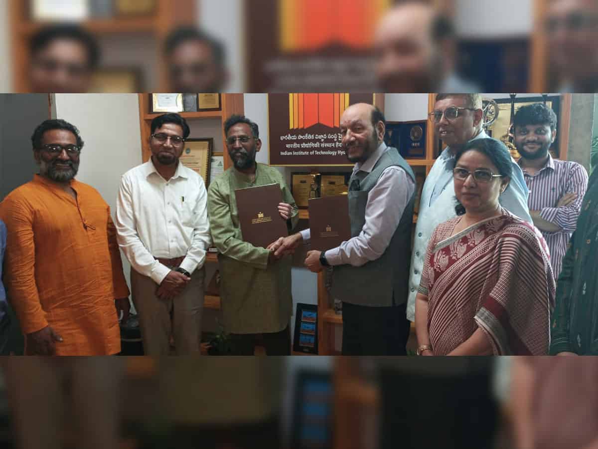 MANUU signs MoU with IIT Hyderabad