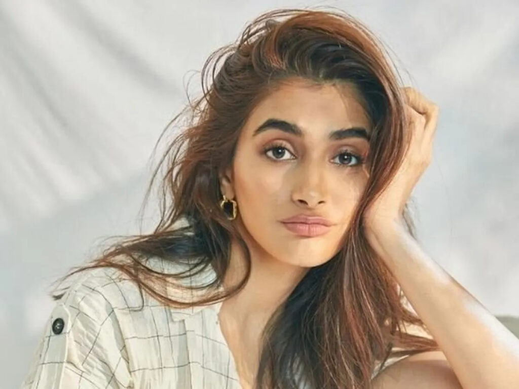 Pooja Hegde refuses to work with Mahesh Babu, here's why
