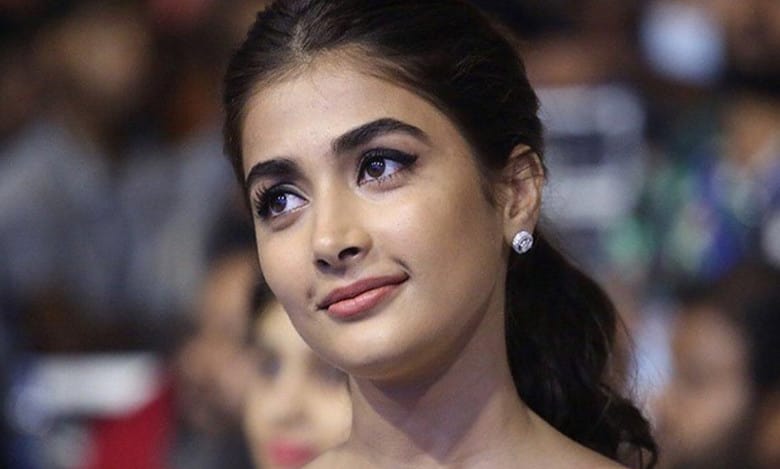 Pooja Hegde to move to Rs 45 cr, 4000 square feet sea-facing home in Bandra