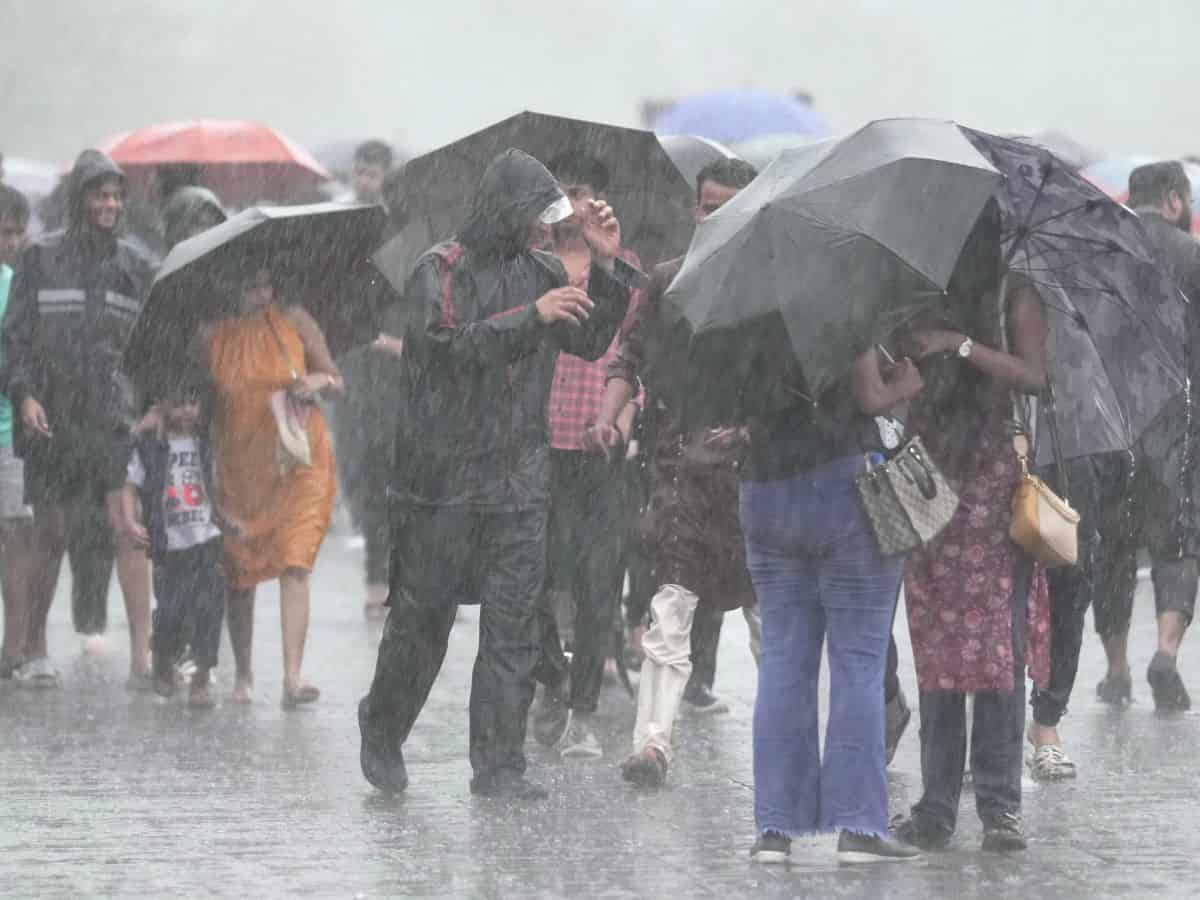 Rain in Mambai- PTI