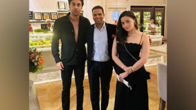 Ranbir Kapoor, Alia Bhatt twin in black outfits as they pose with a fan in Dubai