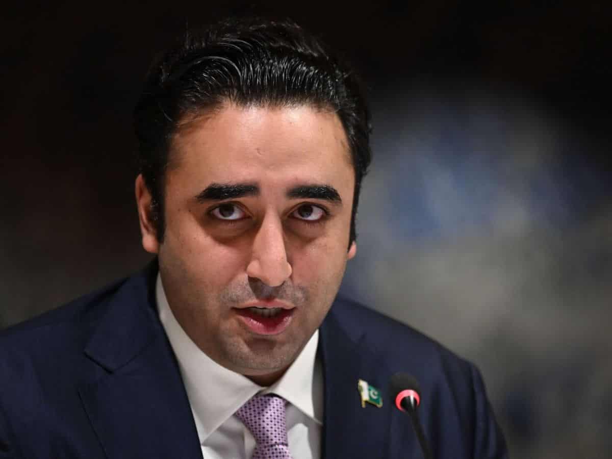Pakistan FM to visit UAE today to discuss bilateral ties