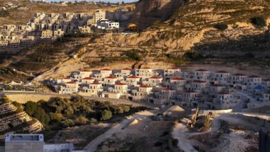 Watchdog: Israel plans nearly 1,000 more settler homes in West Bank