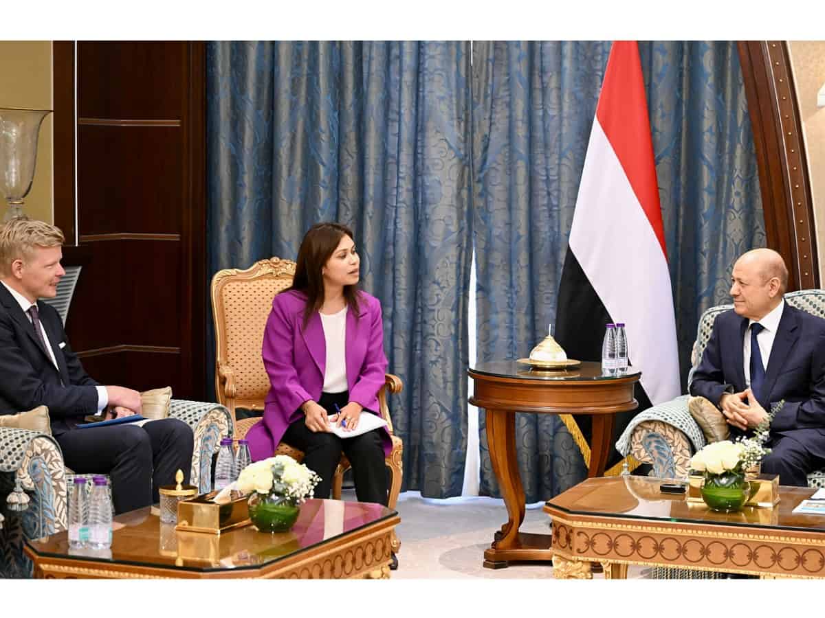 Yemeni leader, UN envoy meet over ongoing peace process