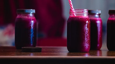 Daily beetroot juice may boost heart health in angina patients: Study