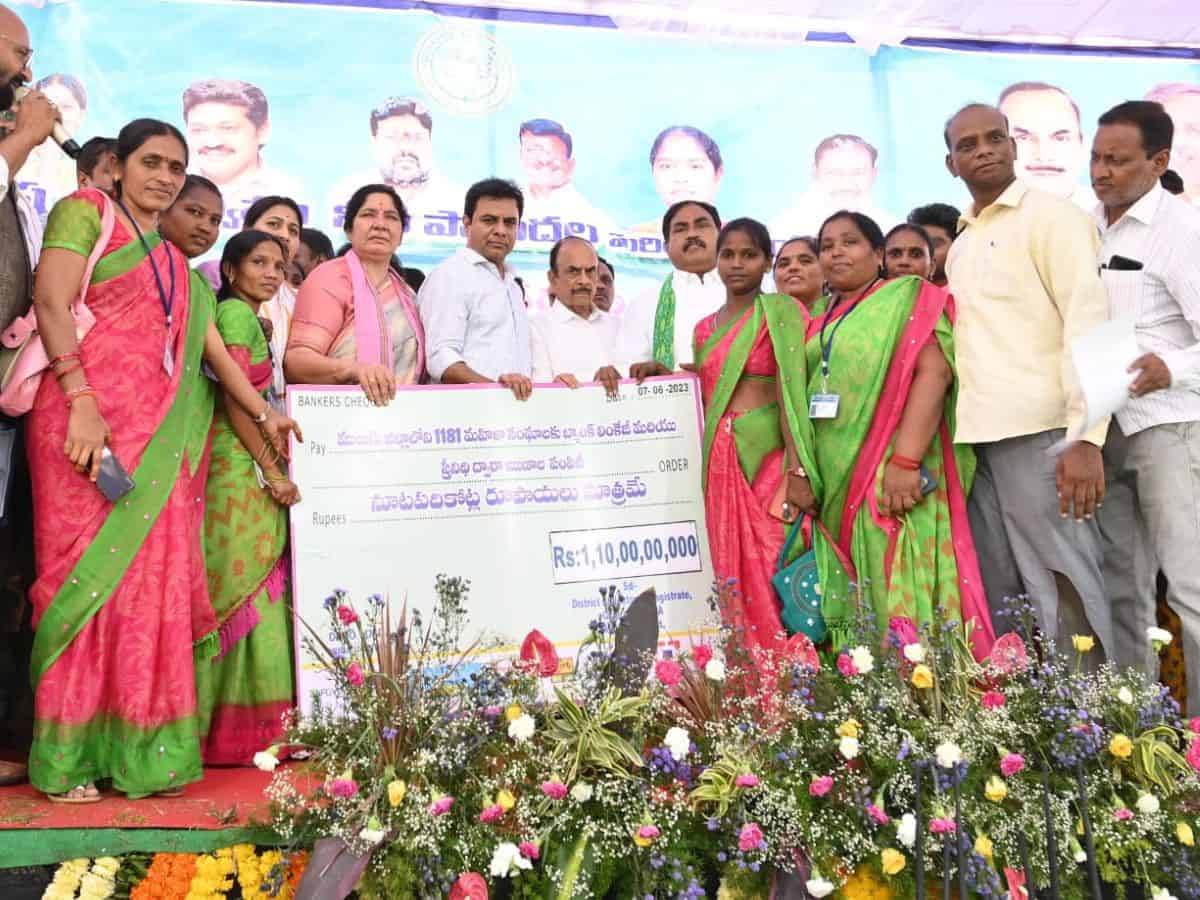 Telangana: Loans worth Rs 110 cr given to 1K+ women groups in Mulugu