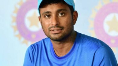 Ambati Rayudu keeps political parties in Telugu states guessing