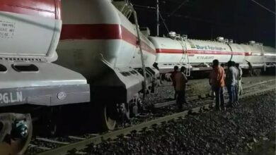 MP: Two wagons of goods train carrying LPG derail in Jabalpur