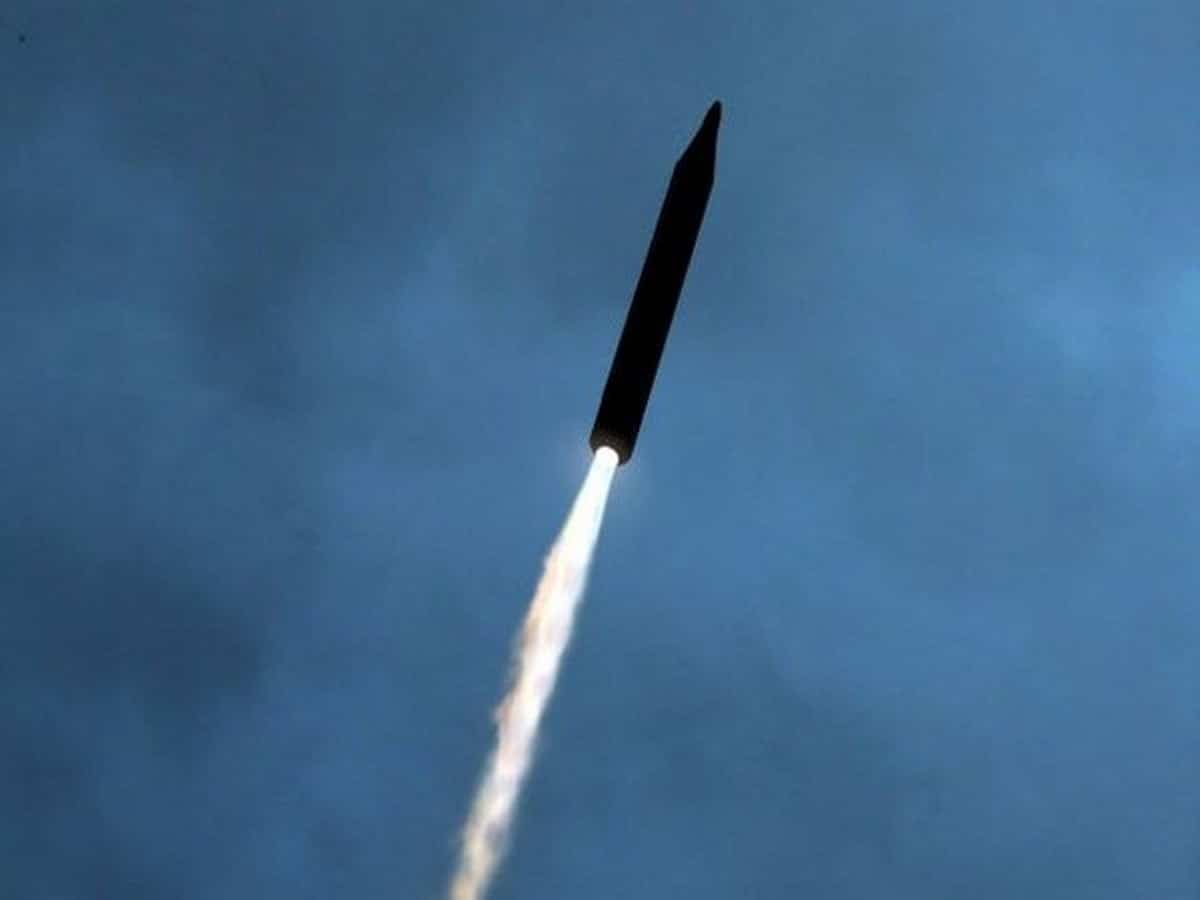 Houthis say they strike Israel with ballistic missiles
