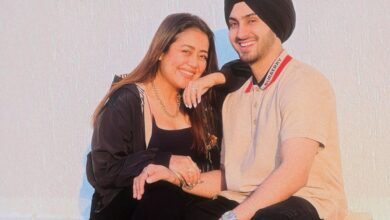 Neha Kakkar removes 'Mrs Singh' from Insta bio, but here's truth