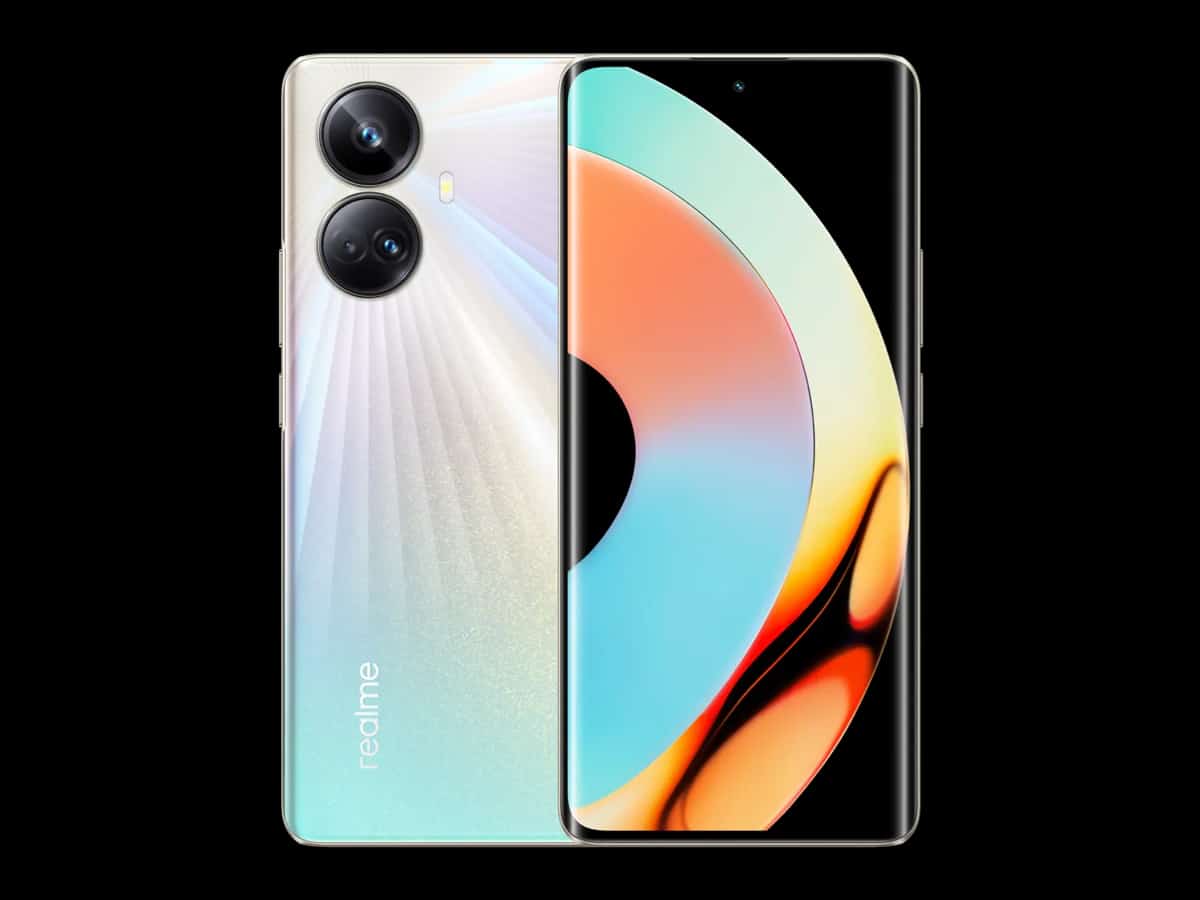 realme democratizes curved displays, breaks barriers for accessible premium phones