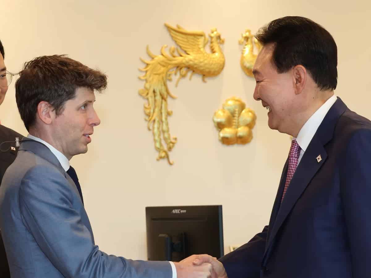 S.Korean President, OpenAI CEO discuss ways to boost AI cooperation