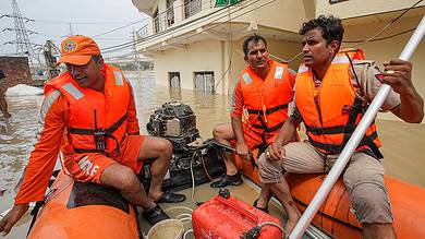 Delhi businesses suffer Rs 200 crore losses due to floods