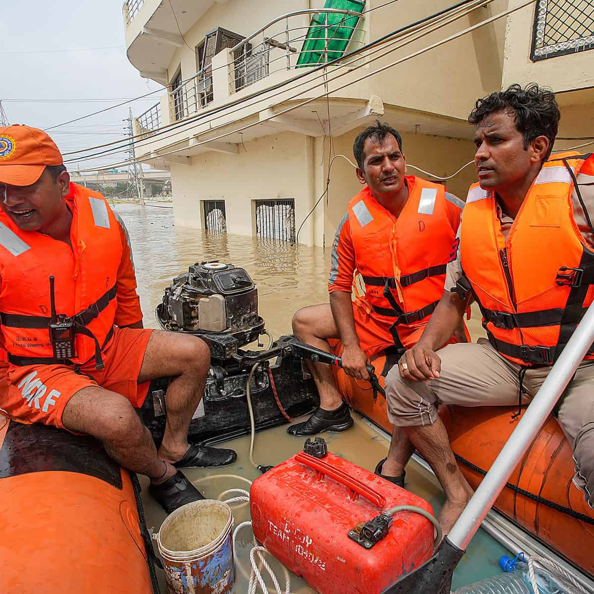 Delhi businesses suffer Rs 200 crore losses due to floods