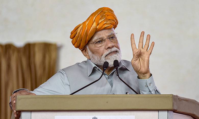 Gujarat: BJP faces Congress-AAP combine in Lok Sabha polls