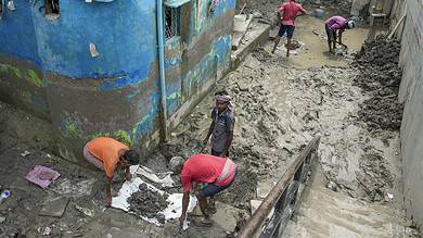 Weather: Floodwater recedes in Delhi