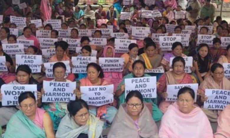 _Both Meitei, Kuki women hold massive protests across Manipur