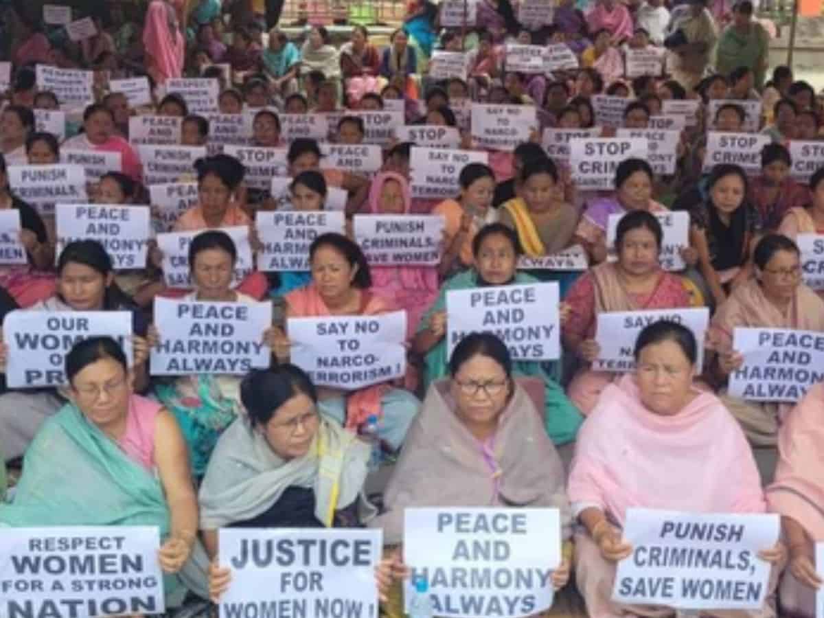 _Both Meitei, Kuki women hold massive protests across Manipur
