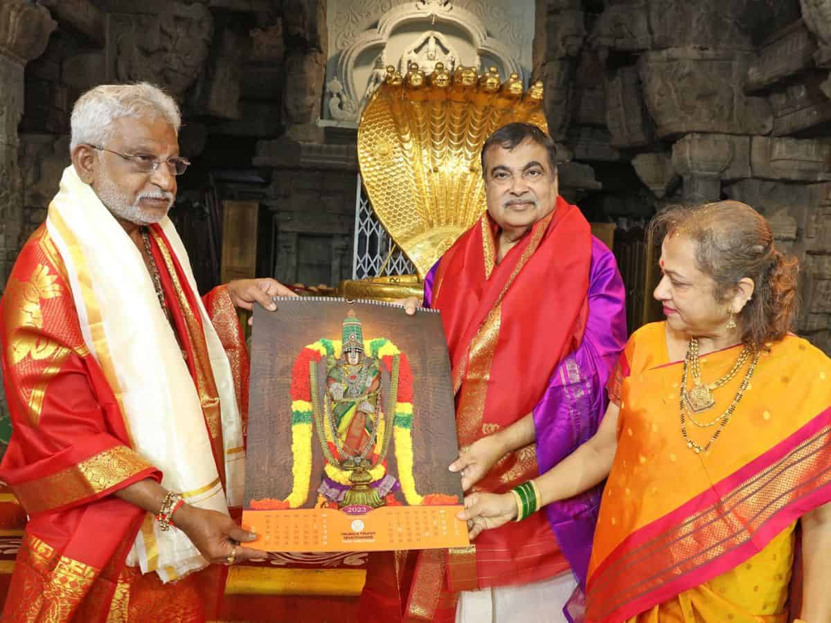 Prayed for India to emerge as powerful nation: Gadkari in Tirupati