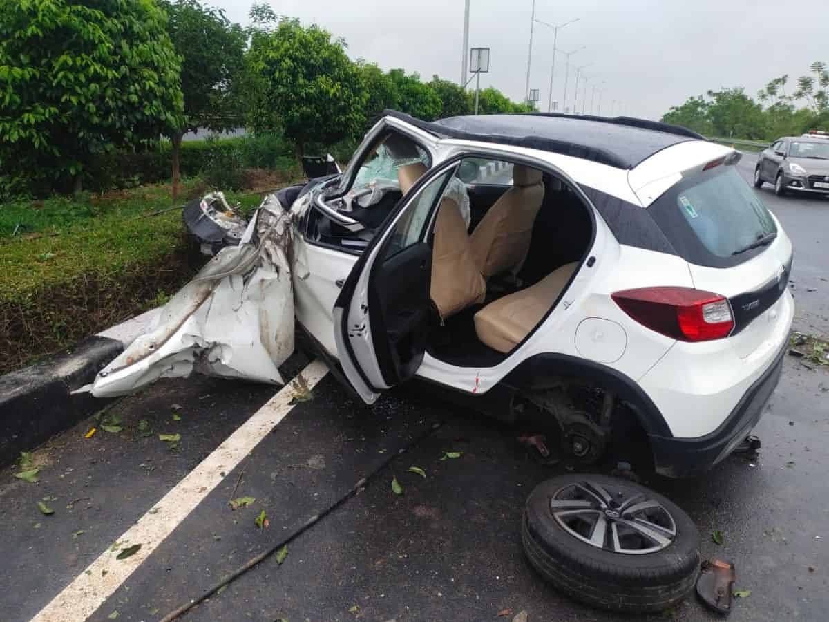 Hyderabad: 3 dead, 2 injured in three-vehicle collision on ORR