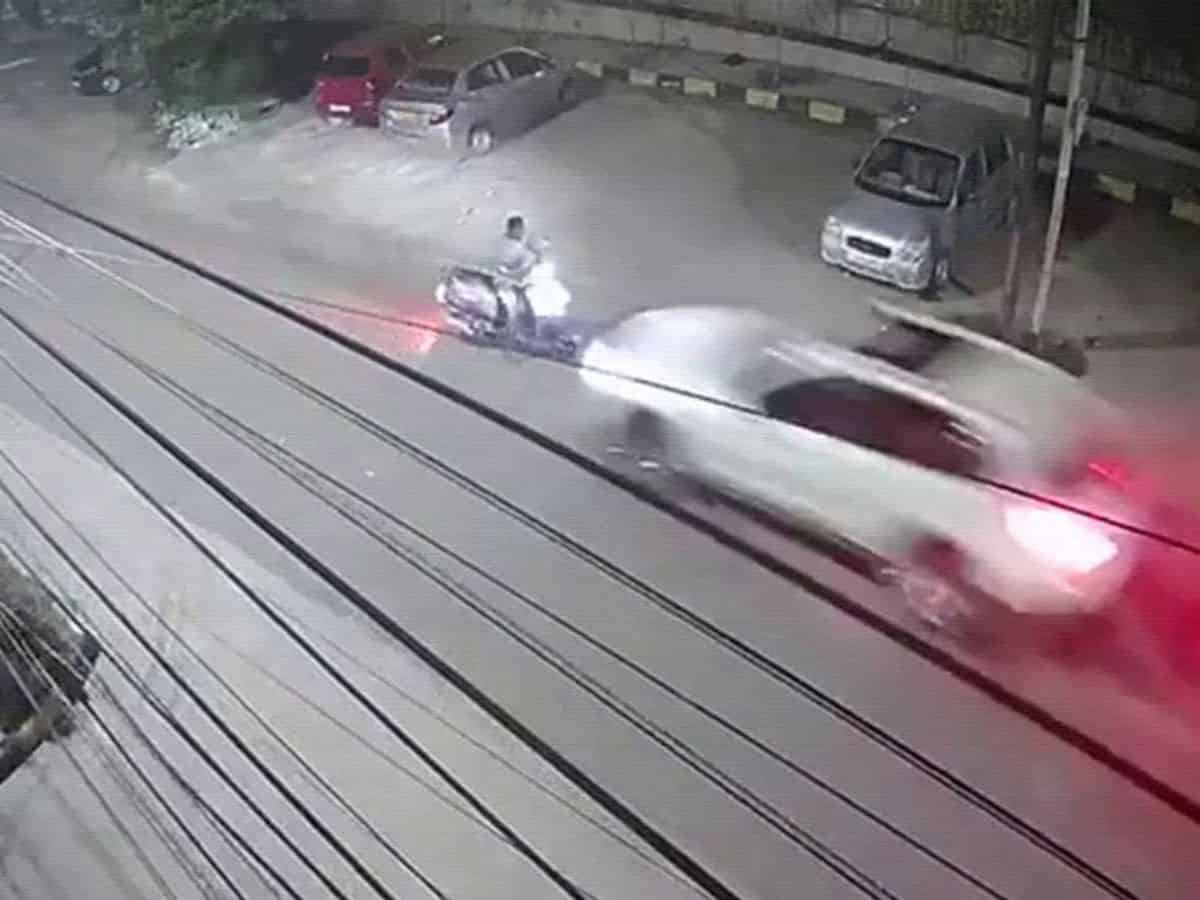 Hyderabad: Biker hit by BMW Banjara Hills; accused on a run