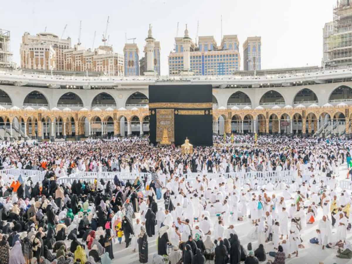 Saudi Arabia starts issuing electronic visas for Umrah