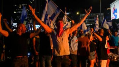Protesters block highway in Israel after police chief resigns