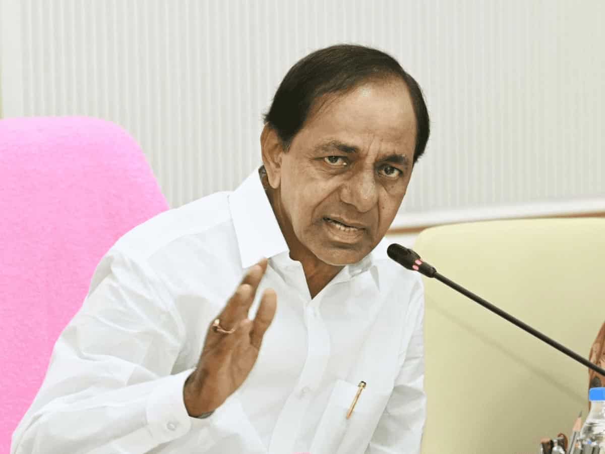 Telangana polls: KCR steps attack on Cong for opposing BRS's pro-farmer schemes